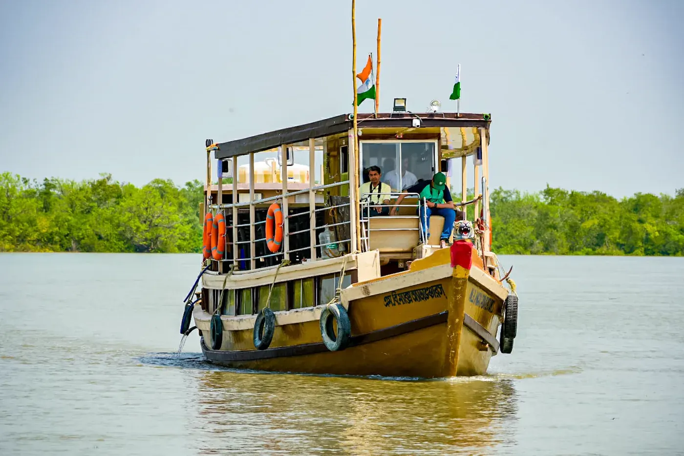 Max Adventures underway on a daylight Sundarban Day Tour